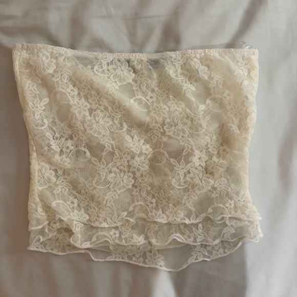 Urban Outfitters/Kimchi Blue White Lace Tube top - Picture 3 of 3
